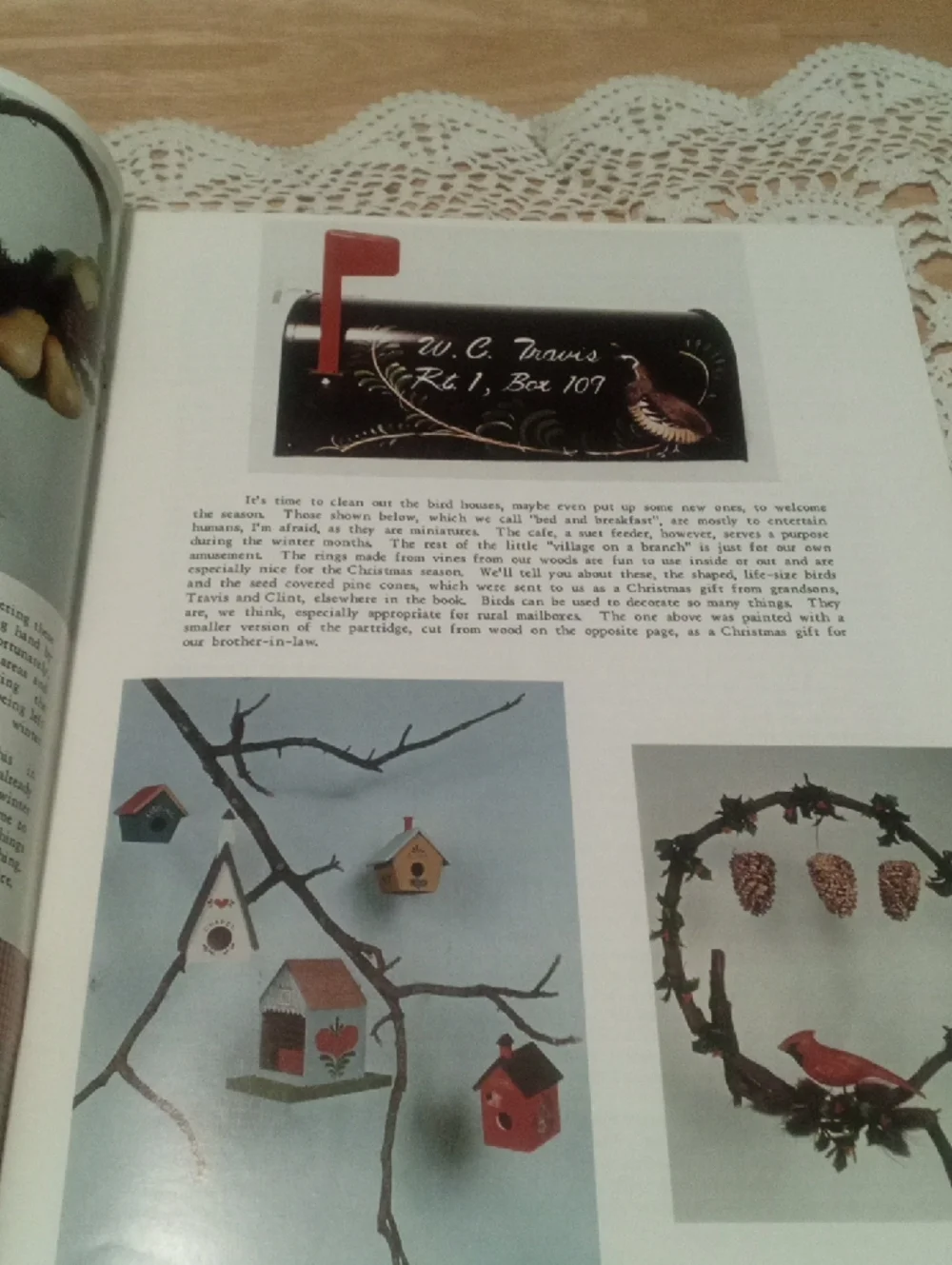 Vintage We Live on Country Time Decorative Painting Booklet, Earthy American